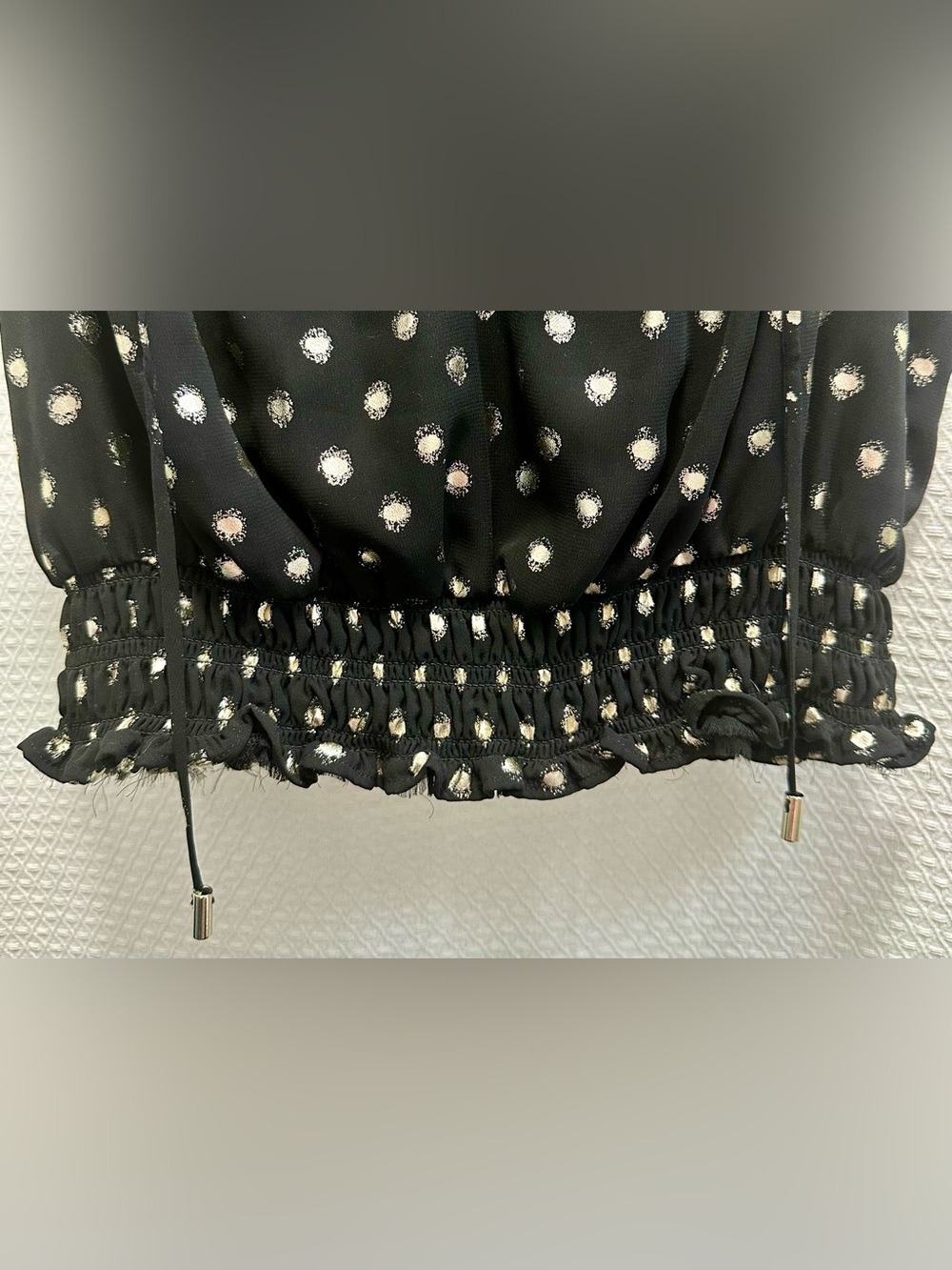 LINI Black V-Neck Polka Dot Sleeveless Top - Picture 6 of 8